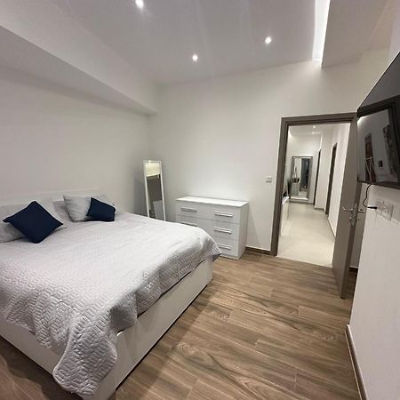 Acacia Avenue Apartments Is-Swieqi Kültér fotó